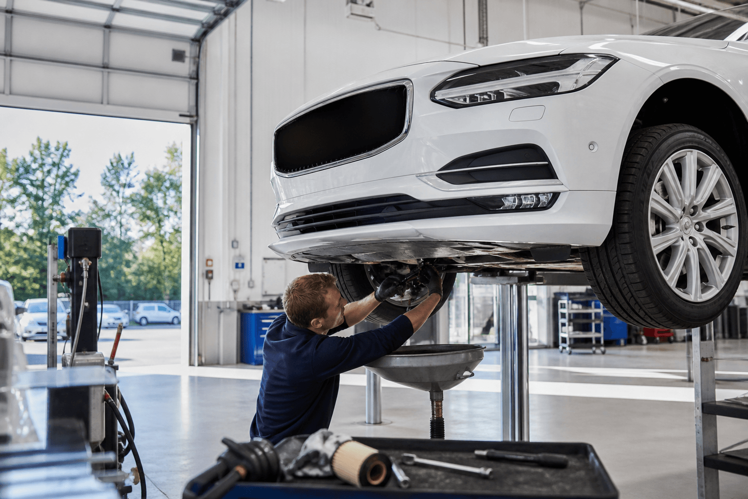Oljeservice hos Huddinge Motor AB